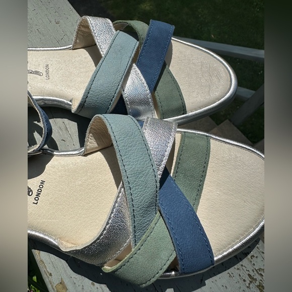 FLY LONDON Sz 40 Cune 65Fly Leather Multi Ankle Strap Sandals Blue Jade Silver - Picture 7 of 15